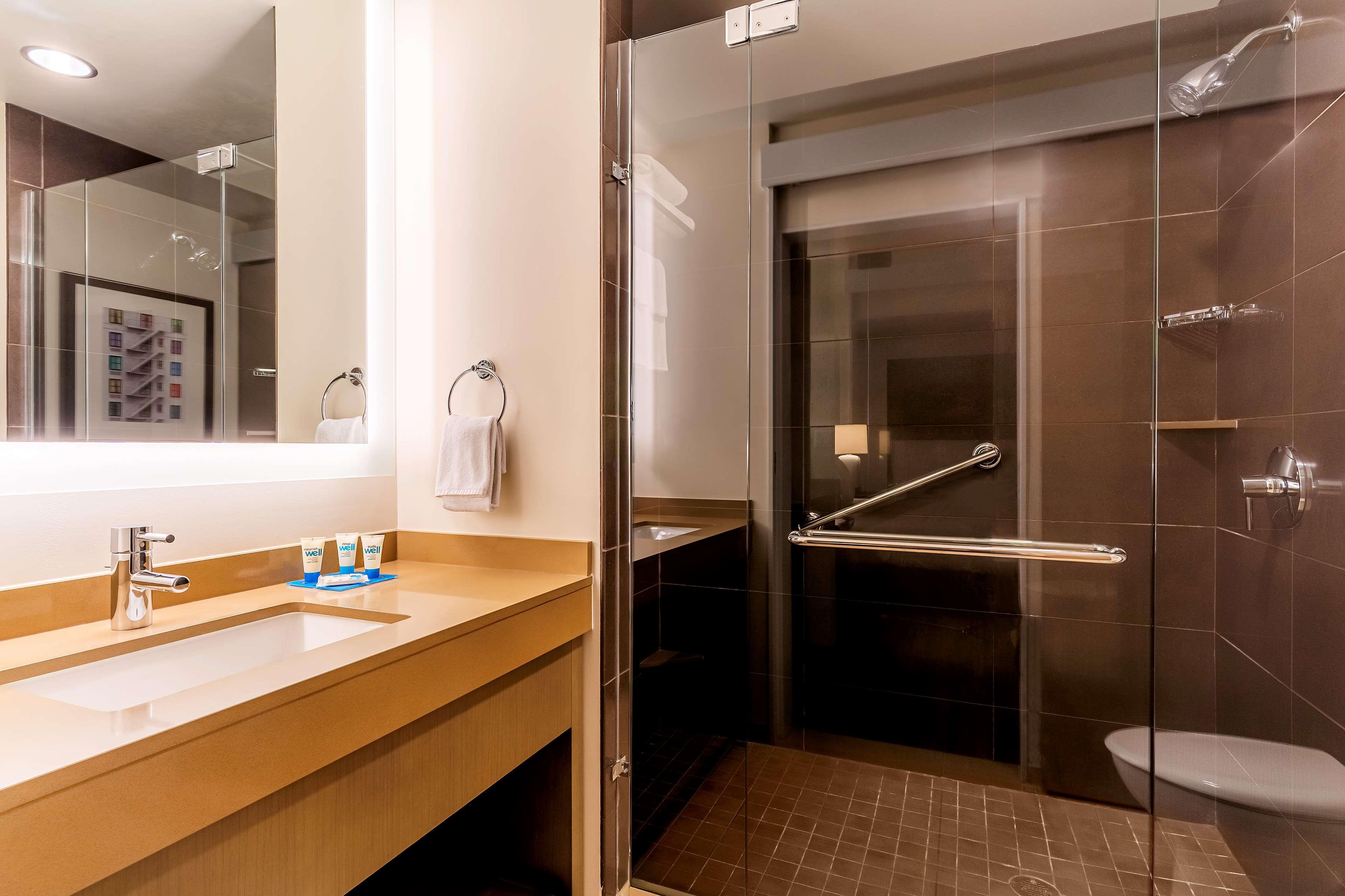 Hyatt House Salt Downtown 3*